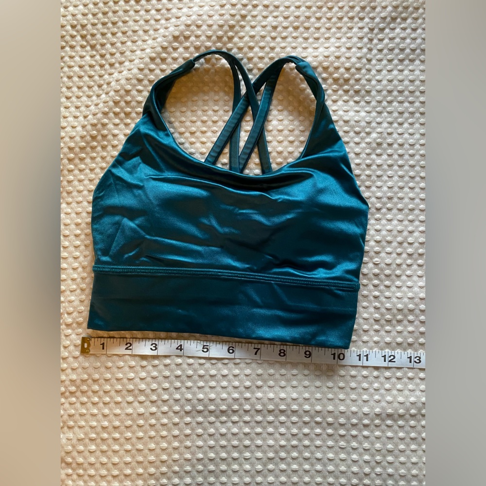 Lululemon sports bra